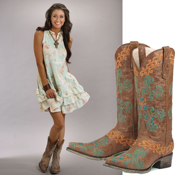 When Women Meet Cowboy Boots Itâ€™s Catchy :-)